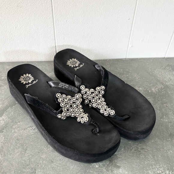 Yellow Box Shoes - Yellow Box black platform sandals rhinestone cross suede leather size 8.5
